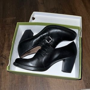 New, Still in the Box, Never Worn Black Dress Shoes